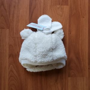 Brand New Baby Winter Hat and Mittens 0-6mo